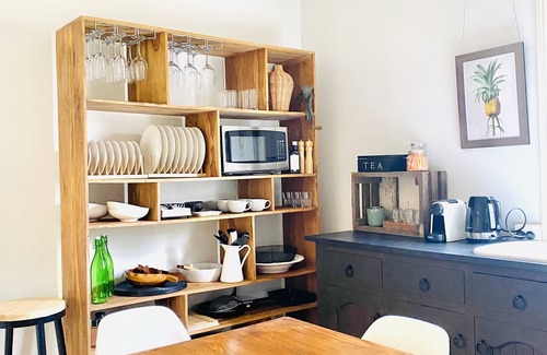 Central Mudgee Cottage | Historic Stone Cottage M - hotel linens - exceptional clean - 5min walk to town
