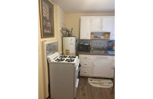 Valdosta House | Historic Studio Apartment, 3 min to SGMC Hospital
