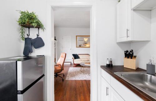 Macon Apartment | Historic Suite Near Mercer and Downtown