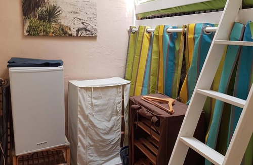 Florensac House | Historic town house roof terrace only 9 km to sandy beach - Vive la France