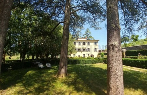 Serravalle Pistoiese Villa | Historic villa with pool for exclusive use