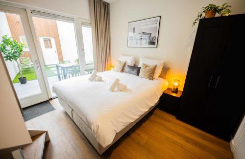 Eindhoven City Center Apartment | Historical 80m2 Retreat with Sauna option - R51B