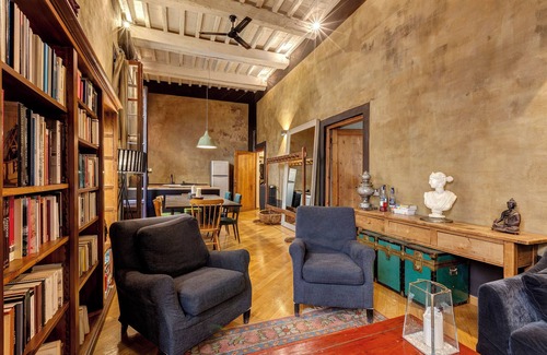 Santa Croce Apartment | Historical apartment in the heart of Florence with exclusive terrace