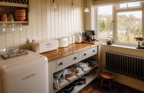 Shaftesbury Cottage | Historical cottage on Gold Hill (Hovis ad) Spectacular viewsn2-min walk to town