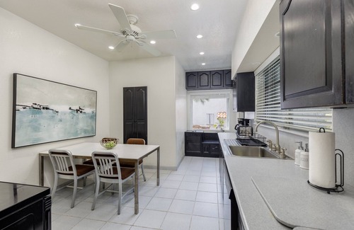 Hollywood Lakes Villa | Historical huge Luxy Villa in Hollywood Beach