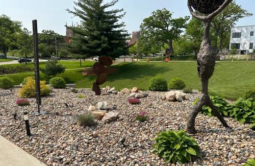 Des Moines Apartment | Historical Oscar Lofquist house in the heart of Des Moines