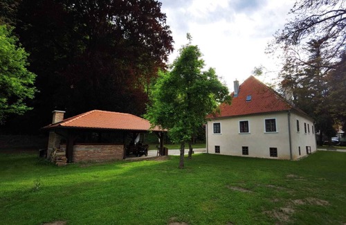 Samobor Villa | Historical Villa Taborec