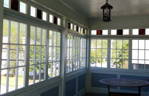 North Creek Apartment | Historically Restored 1800's Dr.'s Residence Overlooking The Hudson River