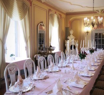 Bad Karlshafen Hotel | Historisches Hotel zum Schwan
