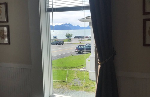 Seward House | History, Views, Charm and Perfect Location!