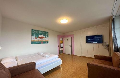 Niederdorf Apartment | HITrental Limmatquai Apartments