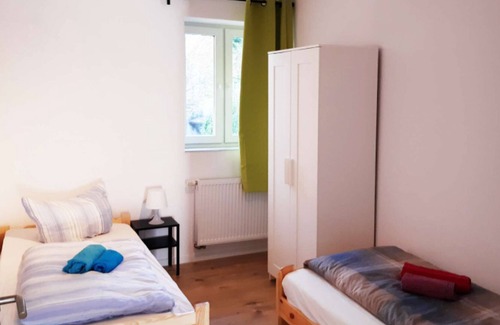 Wernau House | HÖ01 large apartment with dryer and washing machine