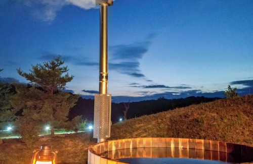 Creola House | Hobbit Inspired Fairytale Hocking Hills State Park 3 mi away Pet Friendly