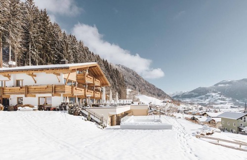 Sankt Veit im Pongau Apartment | Hochkönig Family Suite with 2 bedrooms - Empl, Land and Apartment House