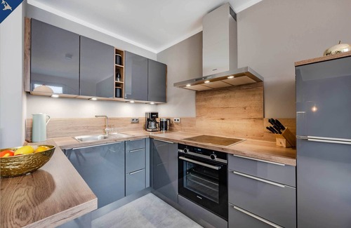 Zirchow Apartment | Hochwertiges Ferienapartment in Ruhiger Süd-west Lage mit Sauna, Wlan und Stellp