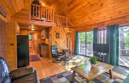 Carbon Hill House | Hocking Hills Lake Gem with Hot Tub, Dock, 100 Acres