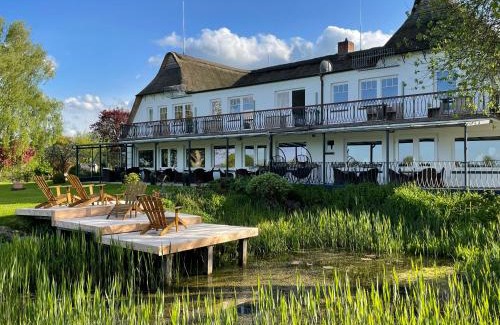 Steinberghaff Hotel | Hof Norderlück - Das Ostseehotel unter Reet