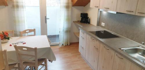 Tisana Apartment | Hofer Hof