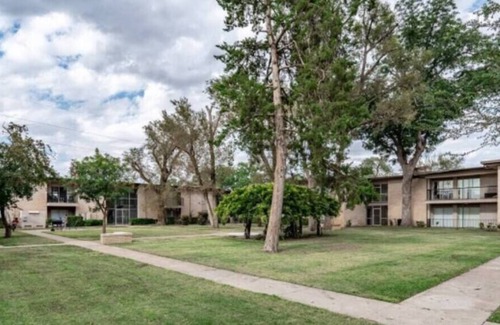 Lubbock Apartment | Hoff Gardens 9 - 2BR/2BA - Pool