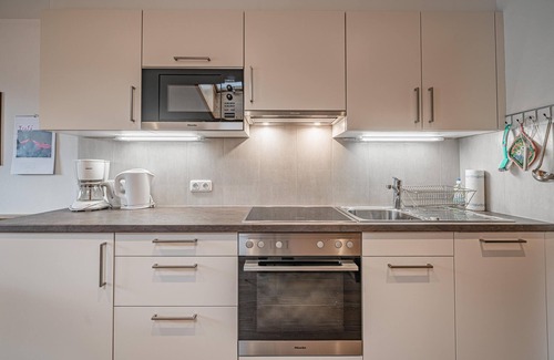 Schonbach Apartment | Holiday accommodation with balcony