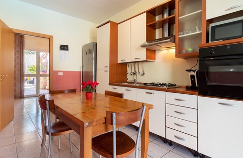 Cassano delle Murge House | Holiday Home "In Villa sulla Murgia Tre" with Shared Pool & Wi-Fi