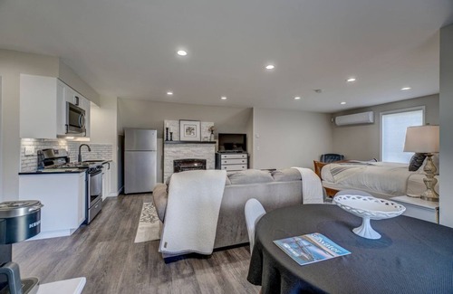 Stillwater Apartment | Holcombe Loft - Studio Apartment in Historic Stillwater MN