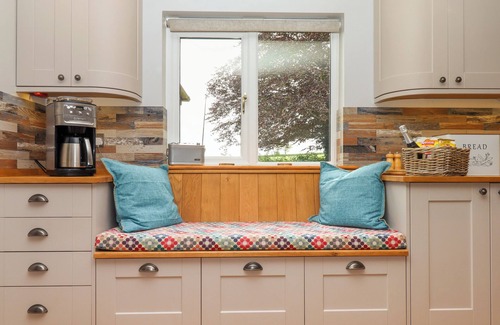 Holsworthy House | HOLE PARK, pet friendly, character holiday cottage in Holsworthy