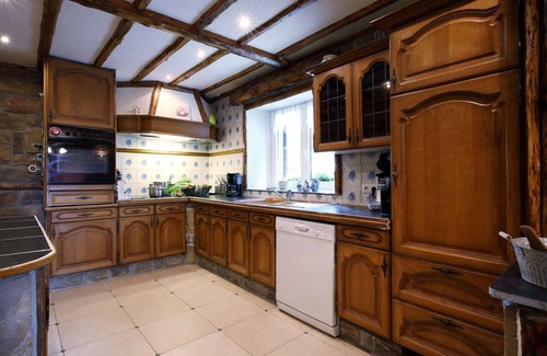 Mettet House | Holiday Home in Mettet near Lac de Bambois