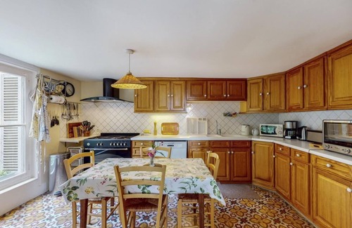 Saint-Jean-Saint-Germain House | Holiday Chateau for Families and Groups