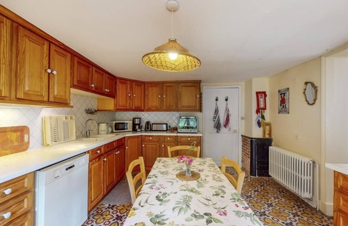 Saint-Jean-Saint-Germain House | Holiday Chateau for Families and Groups