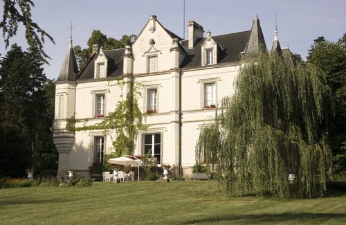 Saint-Jean-Saint-Germain House | Holiday Chateau for Families and Groups