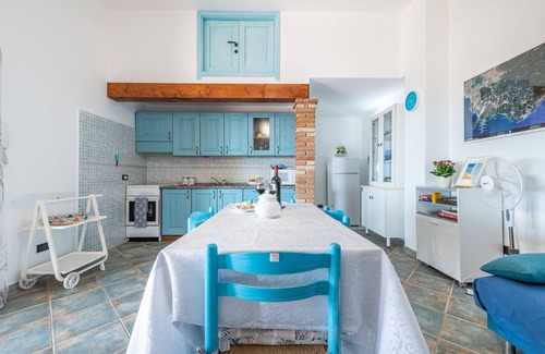 Eden Rock House | Holiday Home "Villa Libeccio" with Sea View, Garden & A/C