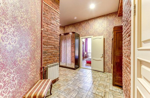 Aptekarskiy Ostrov Apartment | Holiday 4BR Apartment