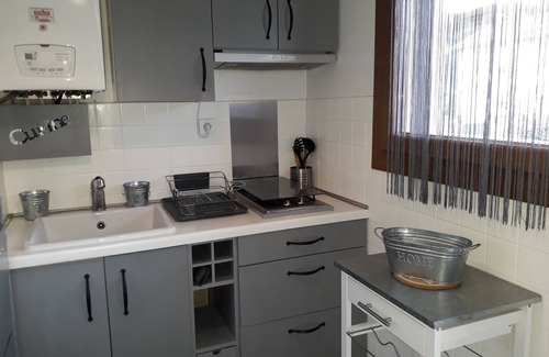 La Seyne-sur-Mer Apartment | HOLIDAY 50 m from MAR VIVO beach, les SABLETTES, private parking, air conditioning, terrace