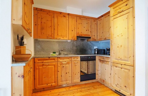 La Punt-Chamues-ch Apartment | Holiday apartment La Punt-Chamues-ch for 1 - 4 persons with 2 bedrooms - Holiday apartment in one or