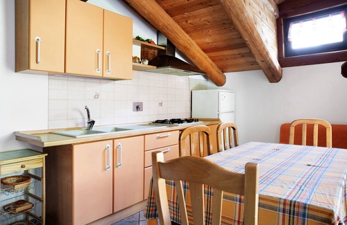 San Michele Prazzo Apartment | Holiday Apartment 'Anemone Tano Di Grich'"with Mountain View, 2 Balconies & Shared Terrace