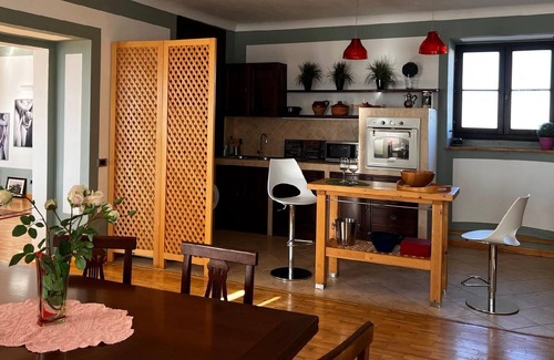 Monte San Martino House | Holiday apartment Monte San Martino for 1 - 6 persons with 3 bedrooms - Holiday house