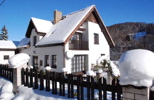 Svoboda nad Upou Apartment | Holiday apartment with outdoor swimming pool and garden