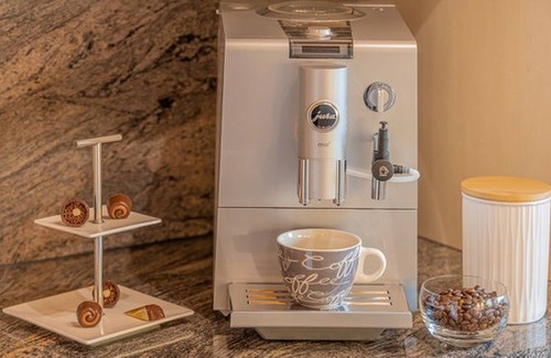 Waggershausen Apartment | Holiday Apartment 'Comfort Buchhorn' with Balcony and Wi-Fi