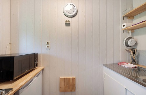 Schoenwald Apartment | Holiday Apartment '3' with Private Terrace, Shared Garden and Wi-Fi