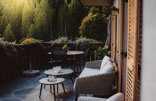 Foiana Apartment | Holiday Apartment 'Andreas - Gallhof' with Mountain View, Private Terrace and Shared Garden