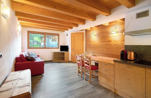 Livigno Apartment | Holiday Apartment Arcadia with Mountain View & Wi-Fi