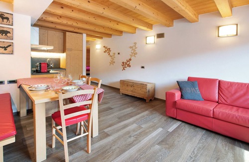 Livigno Apartment | Holiday Apartment Arcadia with Mountain View & Wi-Fi