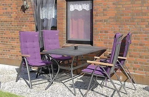 Esens Apartment | Holiday apartment Bensersiel for 1 - 5 persons with 3 bedrooms - Twin house