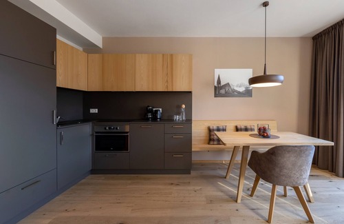 Schenna Apartment | Holiday Apartment "Charming Frida Residence Dornsberg" with Mountain View & Indoor Pool