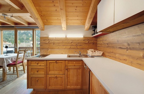 La Villa Apartment | Holiday Apartment 'Ciasa Irene Mansarde' near Ski Slopes with Terrace & Mountain View