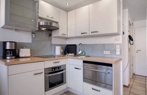 Langenargen Apartment | Holiday Apartment “DG2” in “Heinemann Guest House” on Lake Constance