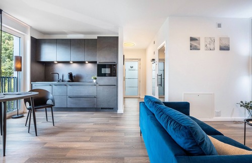 Altenbeken Apartment | Holiday Apartment "Egge Resort 7d" with Balcony, Whirlpool and Sauna with Viaduct View