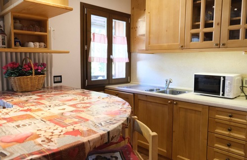 Penia Apartment | Holiday Apartment "Gran Vernel Hause" near Slopes with Balcony