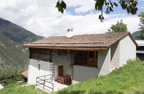 Bister Apartment | Holiday apartment Grengiols for 1 - 6 persons with 2 bedrooms - Historical building